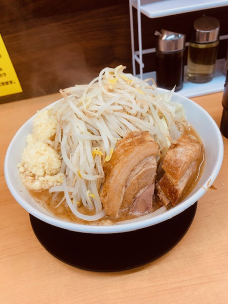「らーめん 950円」@横浜家系 豚丸の写真