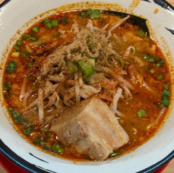 「カラシビ味噌ラーメン 980円＋ライス小 110円」@麺Laboタイガー＆ドラゴン 土浦店の写真