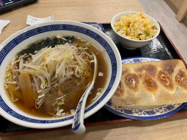 「ラーメン 餃子 半炒飯セット」@中国家庭料理 你好 田町店の写真