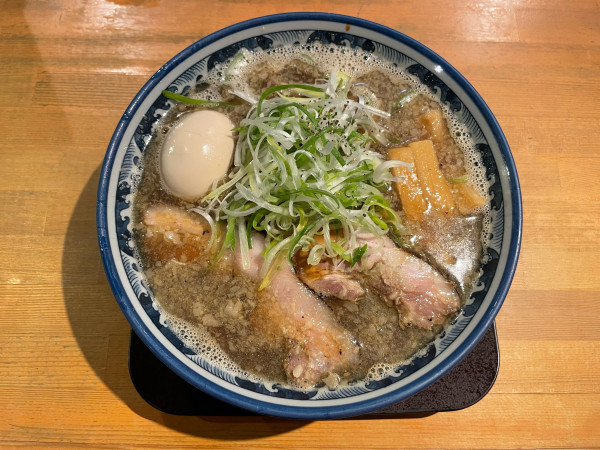 「味玉入煮干そば(¥1,100)」@麺屋 八海山の写真