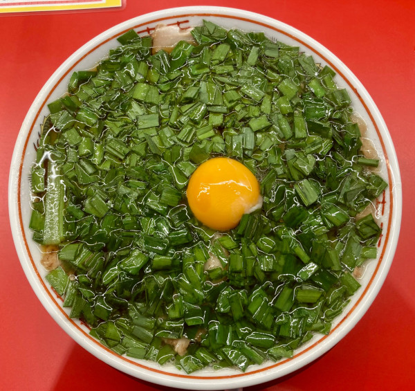 「ニラ中華そば」@レバニラ中華 満腹の写真