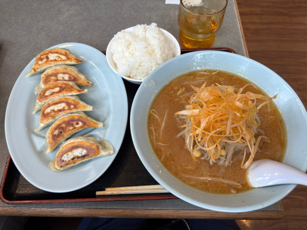 「みそラーメン+餃子ライスセット」@くるまやラーメン 伊勢崎店の写真