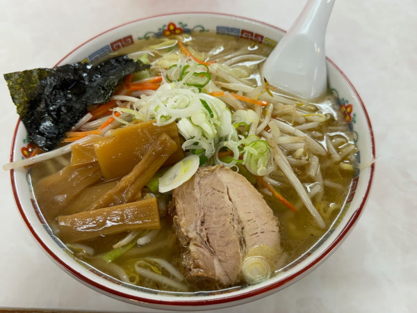 「塩ラーメン中盛」@花ぜん 本店の写真