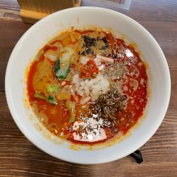 赤い鯨 四川担々麺 赤い鯨 - 赤坂 | ラーメンデータベース