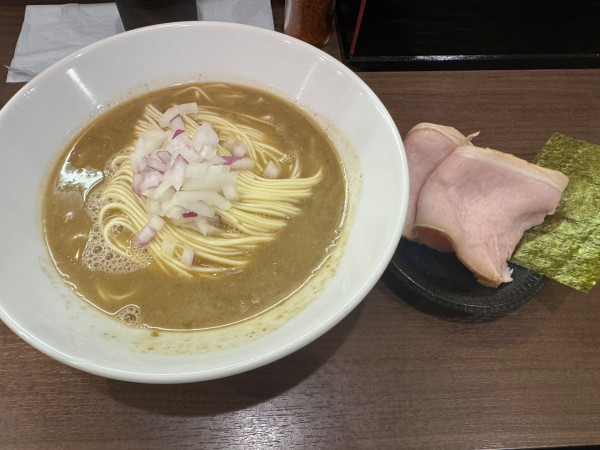 「濃厚煮干しソバ」@Noodle&Spice curry 今日の1番の写真