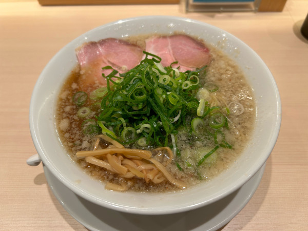 「京都熟成醤油ラーメン」@京都ラーメン森井 千歳烏山店の写真
