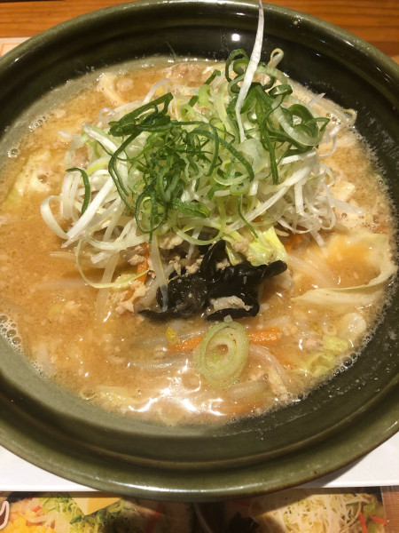 「赤みそラーメン」@越後秘蔵麺 無尽蔵 しながわ家の写真