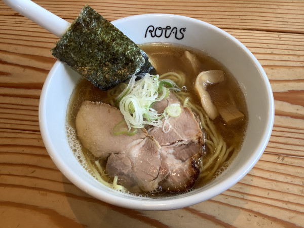 「煮干ラーメン　930円」@ラーメン ろたすの写真