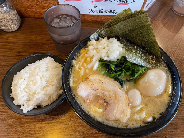 「ラーメン」@濃厚豚骨ラーメン 濱虎家の写真