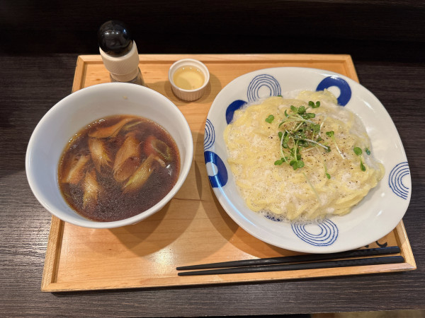 「とろろ鴨つけ麺+鴨油」@鴨ふじの写真