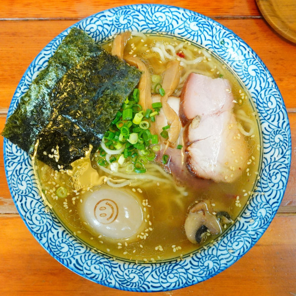 「はるゆたか 味玉らーめん 塩」@らーめん森や。の写真