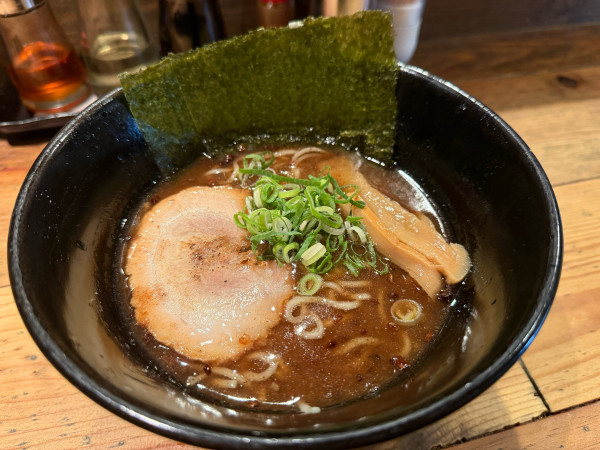「魚介豚骨ラーメン  900円」@麺や 幸村の写真