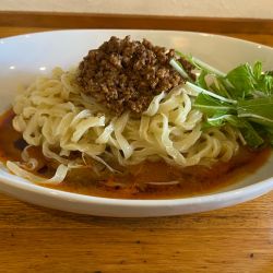 濃厚汁なし担担麺（麺少なめ）¥750