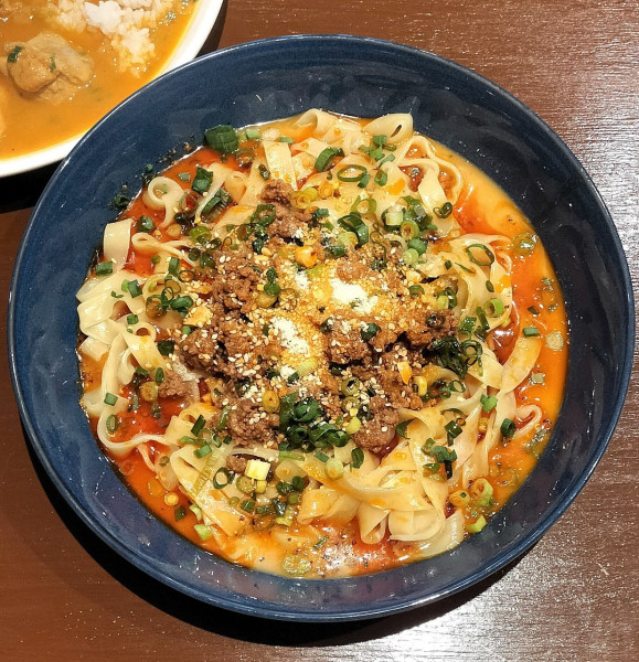 「汁なし担々麺(ネパール風) 1150円＋ミンチ大盛 100円」@ネワ屋の写真