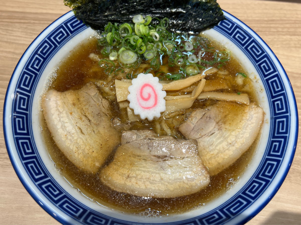 「煮干し中華そば」@山形中華そば 麺や 一球の写真