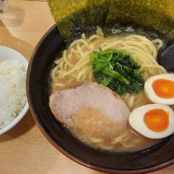 味玉ラーメン 800円