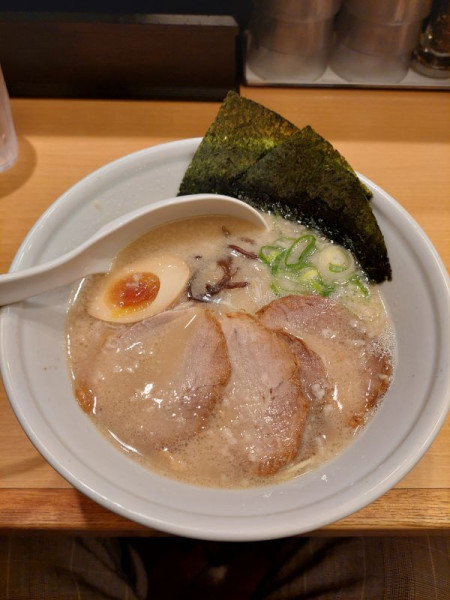 「豚骨 白＋替玉＋餃子ライスセット」@TOKYO 豚骨 BASE MADE by 博多一風堂 大崎店の写真