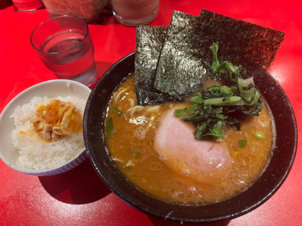 「ラーメン　玉子まぶし」@厚木家の写真