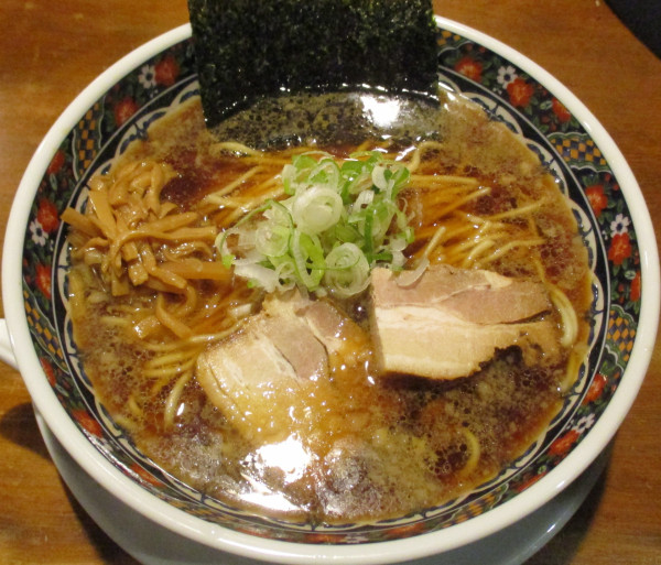 「牛深だし中華そば　900円」@熊本バル うせがたんの写真