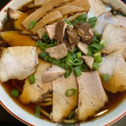 チャーシュー麺　大（２玉）¥1,100