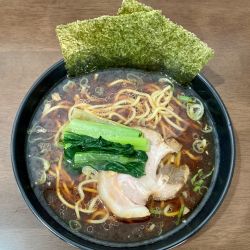 ニンニク絞りラーメン　950円
