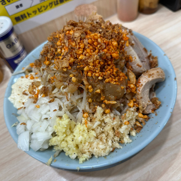 「まぜそば400g 「コール」やさい普通、後はマシマシ」@ラーメン天下の大将軍の写真