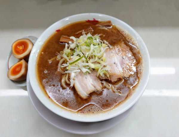 「中華そば+煮卵」@中華そば きくたにの写真