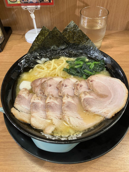 「ラーメン　チャーシュー増量」@町田商店 行徳店の写真