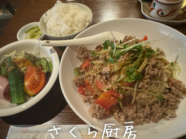 「冷やし担々麺+ご飯セット(1200円)」@さくら厨房の写真