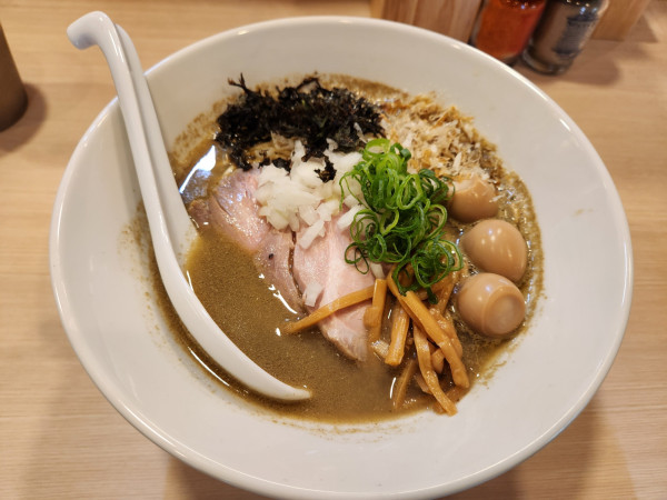 「うずら煮干しそば」@中華そばカナリヤの写真