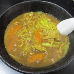 カレーラーメン　880円