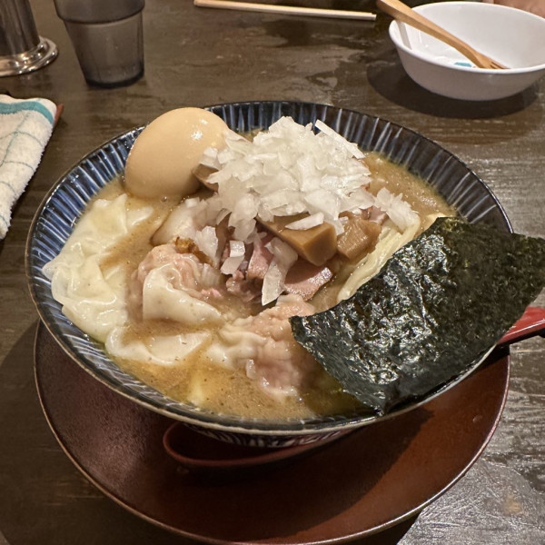 「豚骨魚介煮干しそば」@麺処 青野の写真