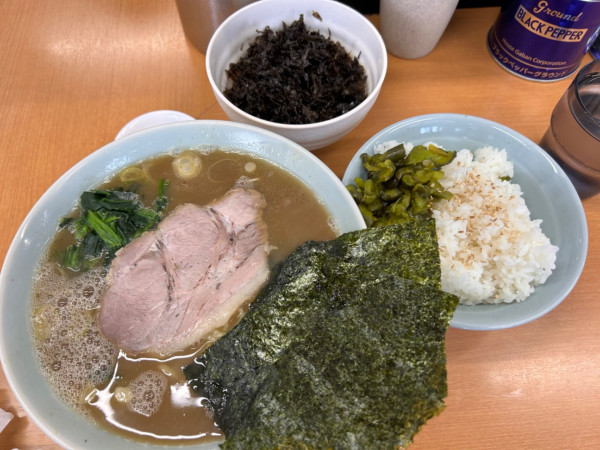 「らーめん　TP岩のり」@横浜らーめん 武蔵家 綾瀬店の写真