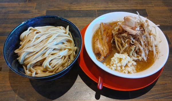 「つけジロ（魚介みそ）」@麺と飯 トンじろの写真