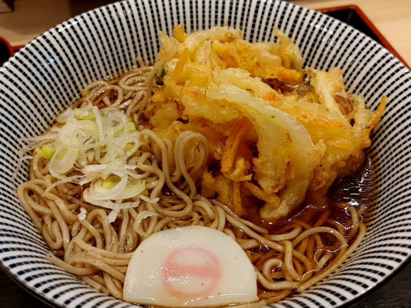 「かき揚げそば」@そばいち エキュート赤羽店の写真