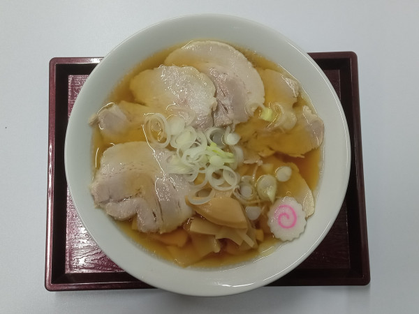 「中華そば＋チャーシュー」@中華そば 横綱の写真