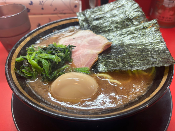 「ラーメン、味玉」@とらきち家 光の写真
