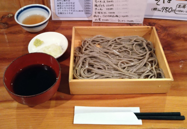 「かしわ天もりそば」@粗挽き蕎麦 トキの写真