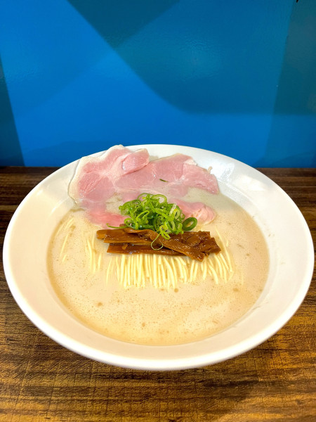 「真鯛の鯛白湯らーめん 鯛フィレの焼き飯」@MUKAN78の写真