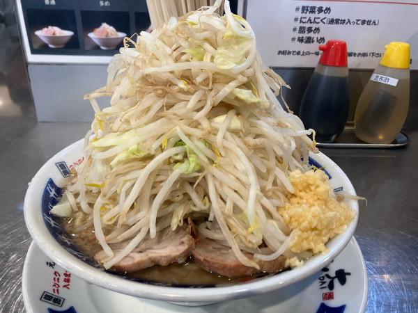 「塩らーめん　950円」@ラーメン大 下高井戸店の写真