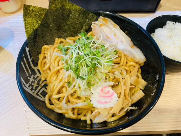 「武蔵野油そば W盛 無限ライス」@武蔵野アブラ學会 神田店の写真