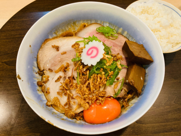 「あぶらそば＋半ライス」@手打麺祭 かめ囲の写真