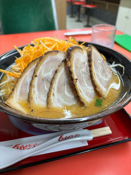 「味噌ネギチャーシュー　大」@くるまやラーメン 保谷新町店の写真