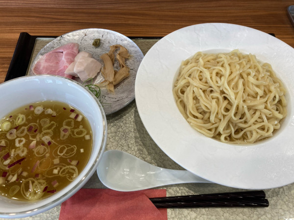 「塩つけ麺＋吊るし焼きチャーシュー」@彩とりの写真