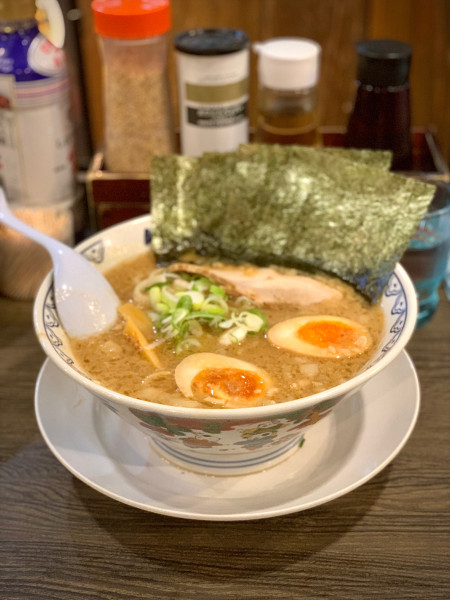「味玉ばんからラーメン」@東京豚骨拉麺 ばんから 池袋東口店の写真