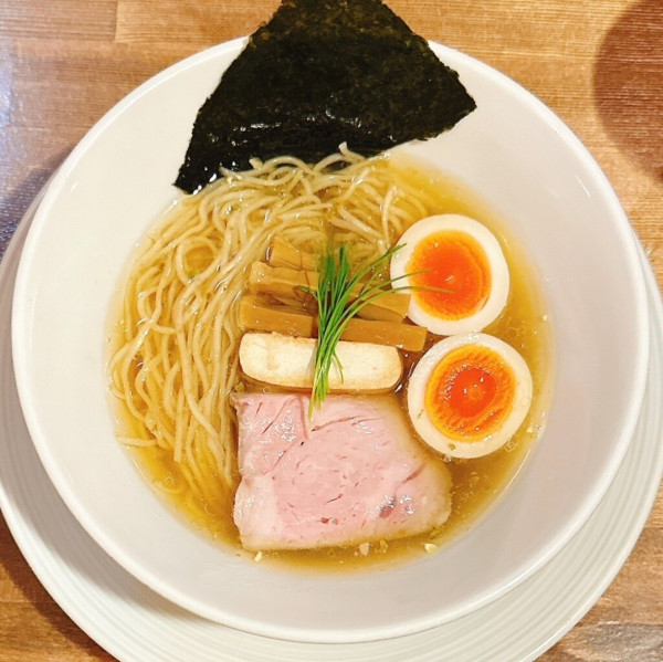 「山椒白醤油煮干し蕎麦(味玉入り)」@酒肴場 屯の写真
