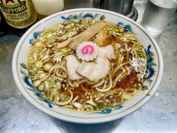 「サッポロ赤星２本 ＋ 竹の子皿 → ラーメン」@中華そば みたかの写真