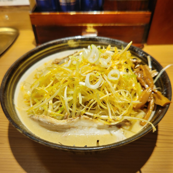 「ネギ味噌らーめん(大盛)」@いと井 東京ラーメン横丁店の写真