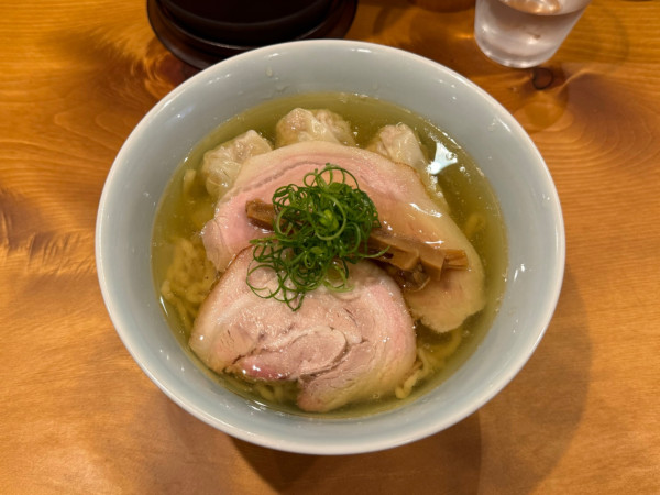 「わんたん塩そば」@中華そば しば田の写真