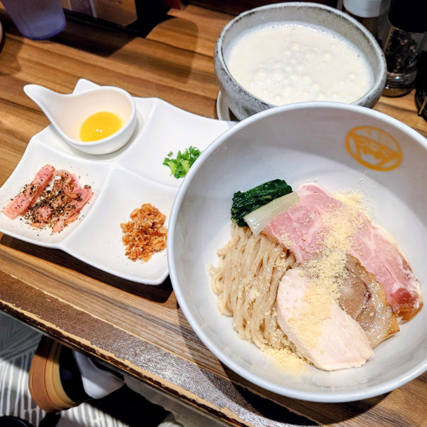 「クアトロチーズの塩つけ麺」@ROPPONGI つなぐの写真